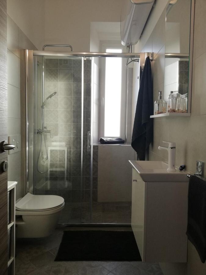 Apartment Stefania On The Beach Koromacno Luaran gambar