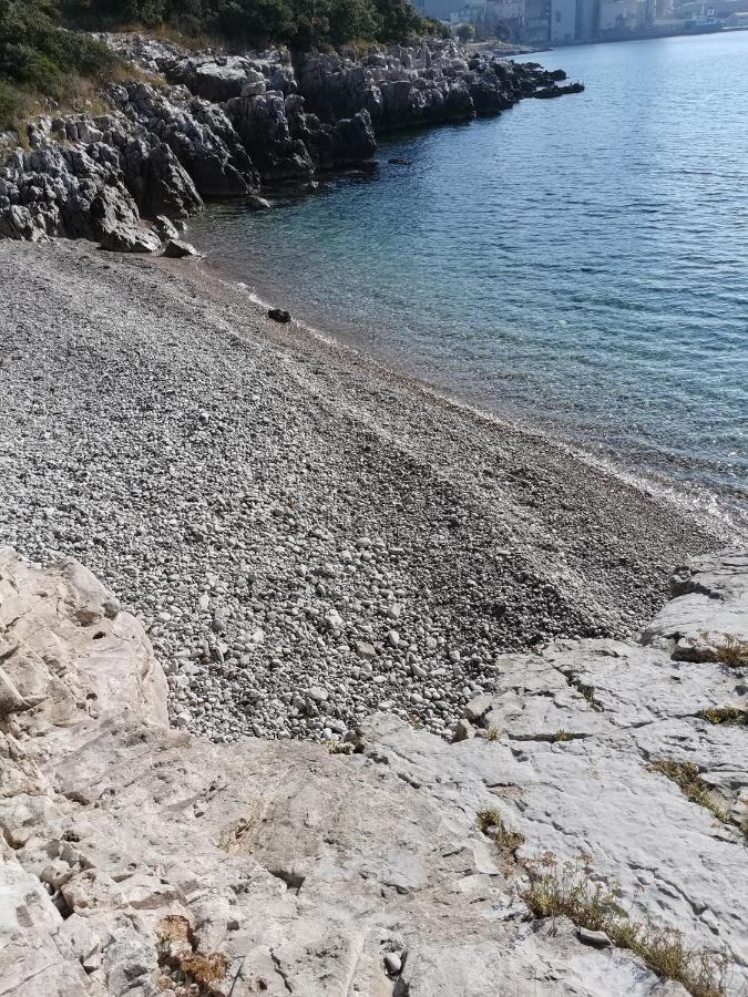Apartment Stefania On The Beach Koromacno Luaran gambar