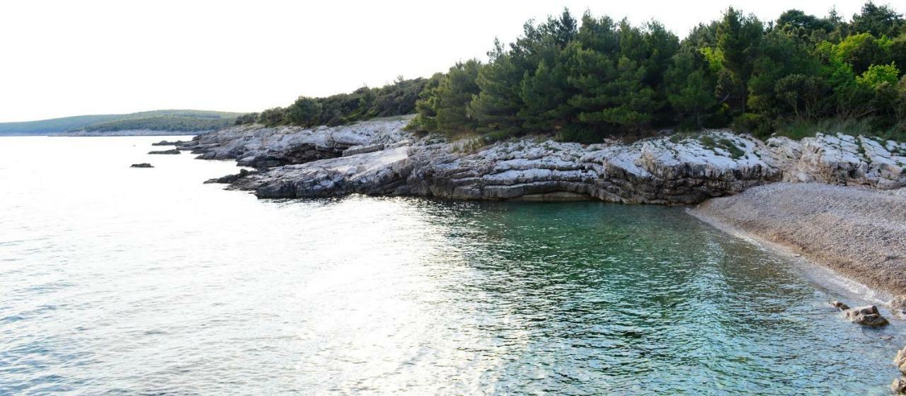 Apartment Stefania On The Beach Koromacno Luaran gambar