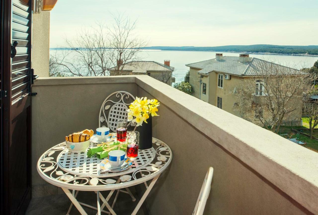 Apartment Stefania On The Beach Koromacno Luaran gambar